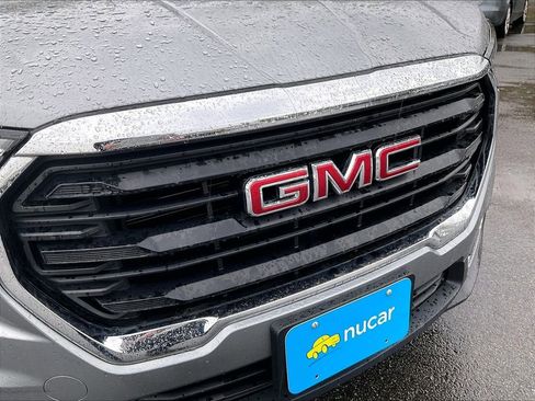 Used 2024 GMC Terrain SLE AWD/4WD image 28