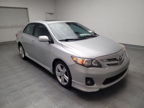 Used 2013 Toyota Corolla S w/ Premium Pkg image 13