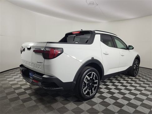 Certified 2025 Hyundai Santa Cruz Limited image 5