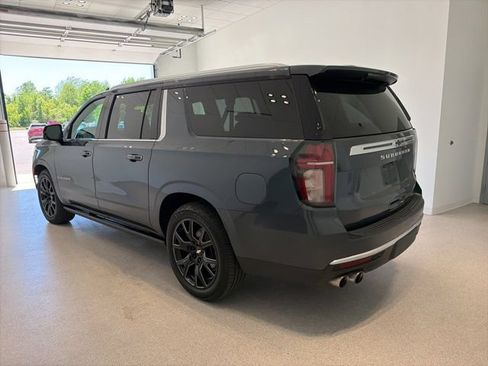 Used 2021 Chevrolet Suburban High Country AWD/4WD image 4