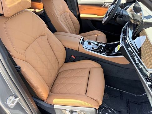 New 2026 BMW X5 xDrive40i w/ M Sport Package AWD/4WD image 11
