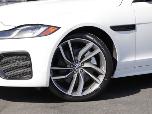 New 2024 Jaguar XF R-Dynamic SE image 2