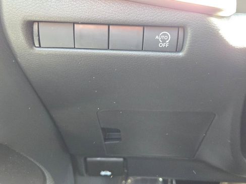 New 2026 Nissan Kicks S FWD image 21