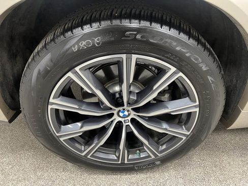 Used 2019 BMW X5 xDrive40i w/ M Sport Package image 15