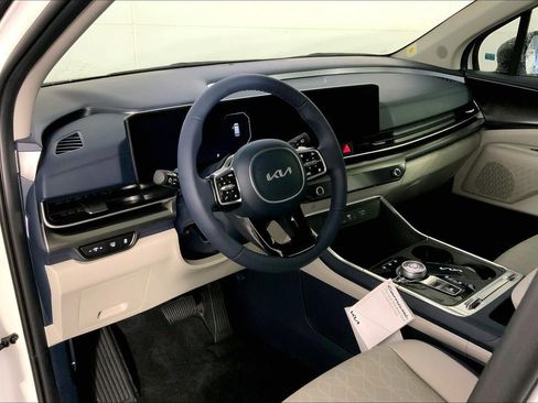 New 2026 Kia Carnival SX w/ SX Dark Edition Package image 7