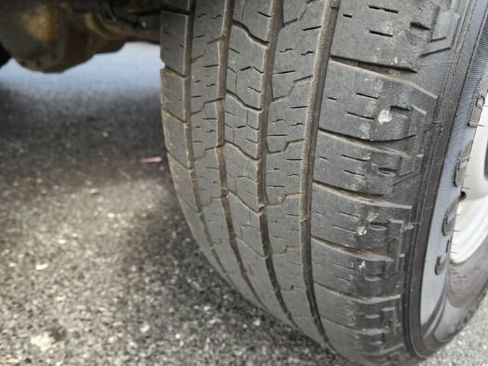 Used 2021 Ford Transit 250 Medium Roof image 32