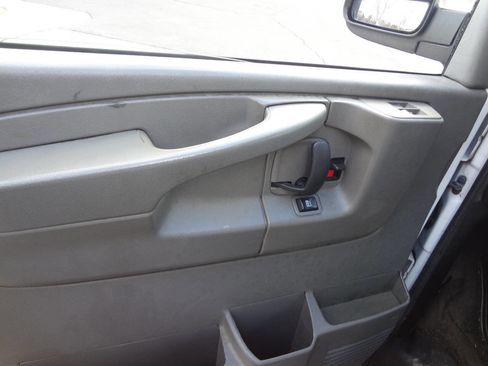 Used 2014 Chevrolet Express 3500 LT w/ LT Preferred Equipment Group image 11