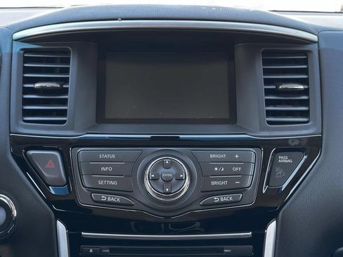 Used 2013 Nissan Pathfinder SV AWD/4WD image 15
