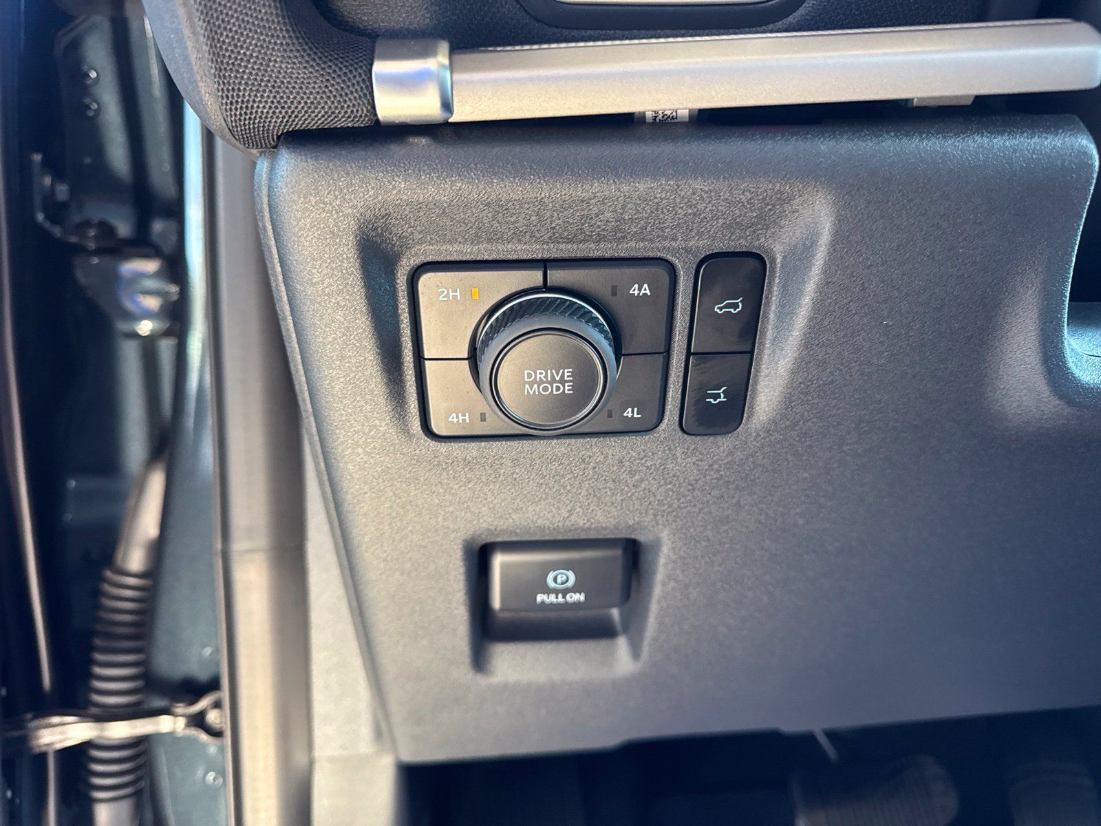 Certified 2025 Ford Expedition Active AWD/4WD image 27