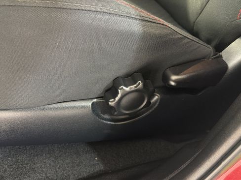 Used 2023 Toyota Tacoma SR5 RWD image 10