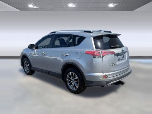 Used 2017 Toyota RAV4 XLE image 3