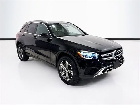 Certified 2022 Mercedes-Benz GLC 300 4MATIC image 3
