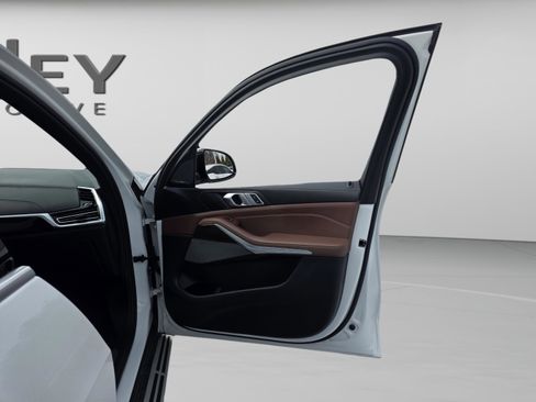 Used 2019 BMW X5 xDrive40i image 27