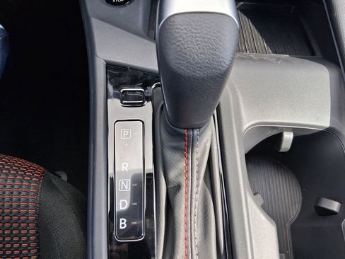 New 2026 Nissan Sentra SR w/ Floor Mat Package FWD image 20