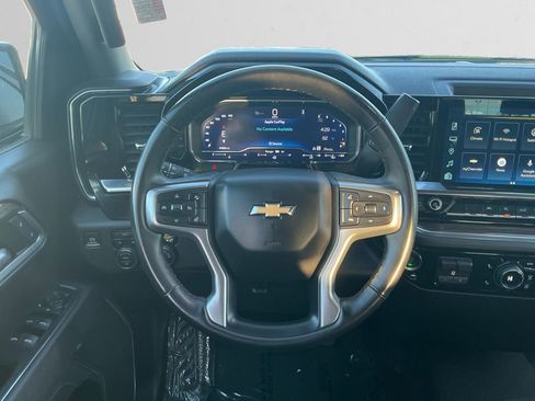 Used 2025 Chevrolet Silverado 1500 LT image 12