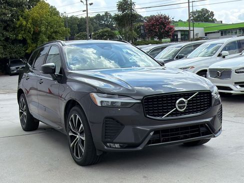 Used 2024 Volvo XC60 B5 Plus w/ Protection Package Premier AWD/4WD image 7