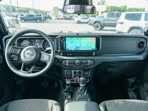 New 2026 Jeep Gladiator Mojave w/ Safety Group AWD/4WD image 31