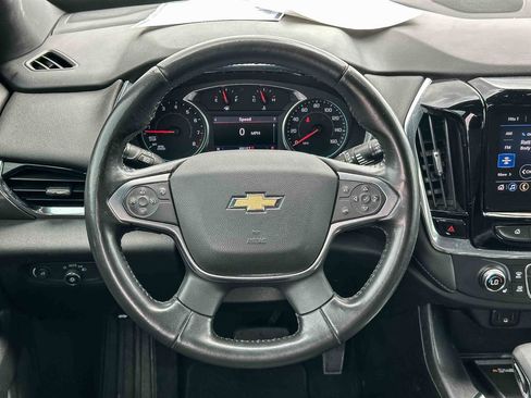 Used 2022 Chevrolet Traverse LT FWD image 27