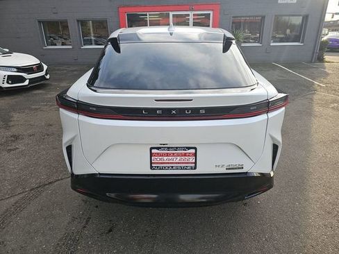 Used 2024 Lexus RZ 450e Premium image 24