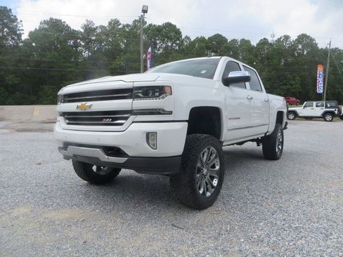 Used 2018 Chevrolet Silverado 1500 LTZ Z71 w/ LTZ Plus Package AWD/4WD image 2
