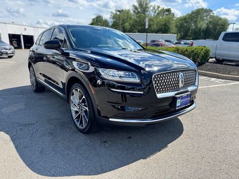 Used 2022 Lincoln Nautilus Reserve w/ Equipment Group 201A AWD/4WD image 9