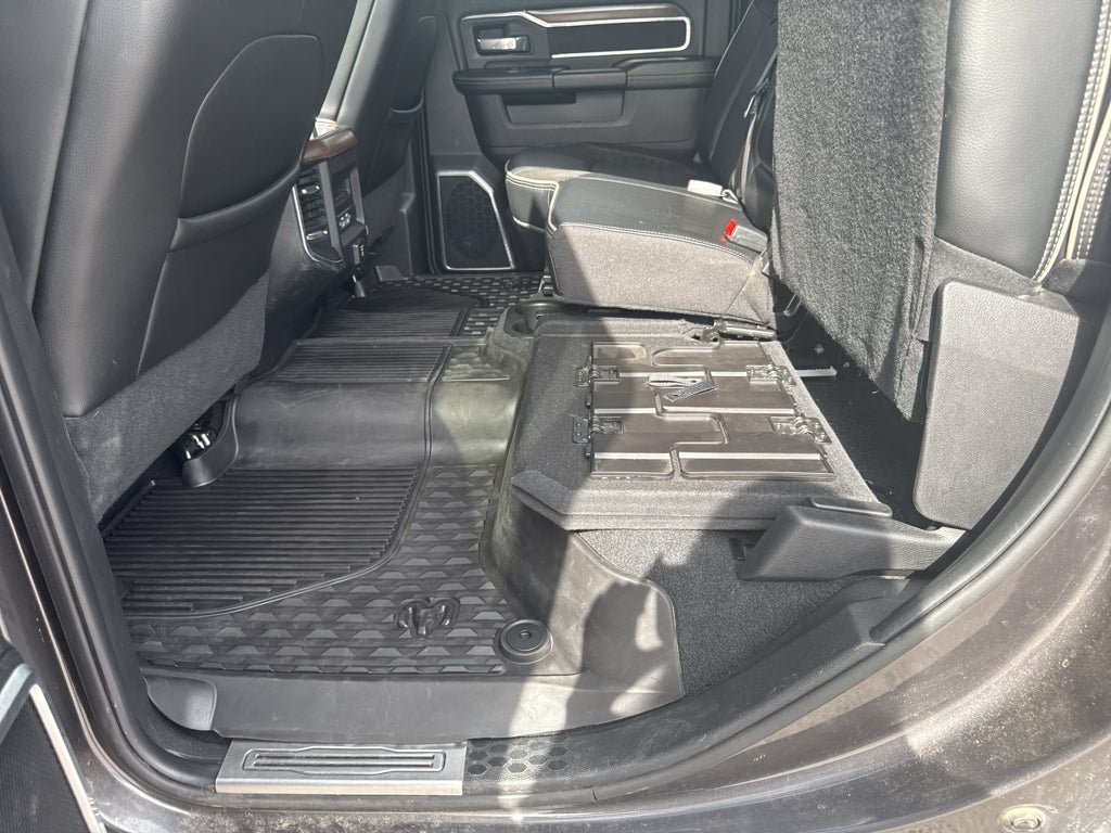 Used 2022 RAM 3500 Laramie AWD/4WD image 21