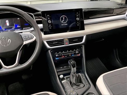 New 2026 Volkswagen Taos SE AWD/4WD image 9