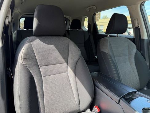 Used 2023 Nissan Rogue SV FWD image 21