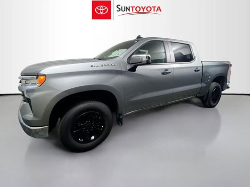 Used 2025 Chevrolet Silverado 1500 LT image 9