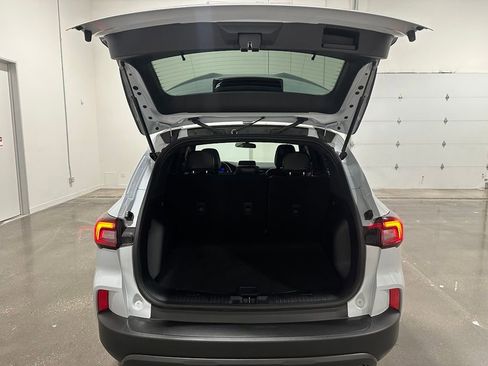 Used 2025 Ford Escape ST-Line FWD image 9
