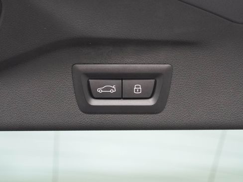 Certified 2025 BMW X7 xDrive40i AWD/4WD image 37