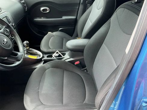 Used 2017 Kia Soul + w/ Designer's Package FWD image 3
