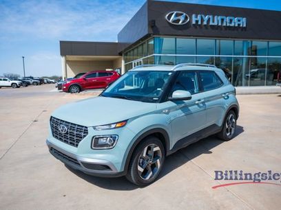 Used 2025 Hyundai Venue SEL