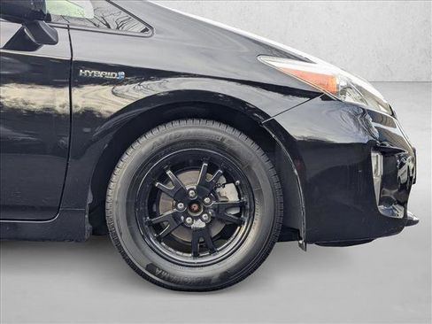 Used 2015 Toyota Prius Three image 21