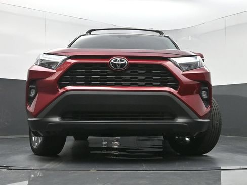 Used 2025 Toyota RAV4 XLE Premium FWD image 25