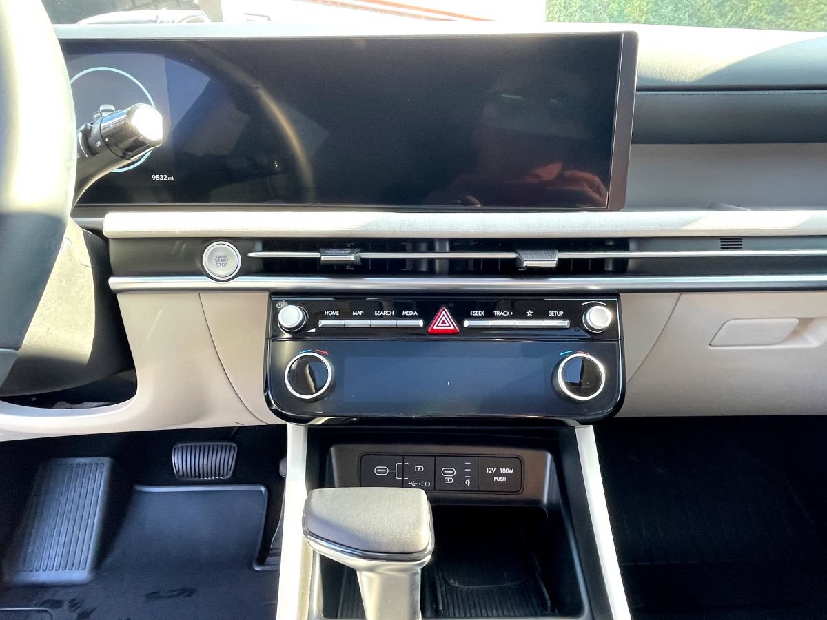 Used 2025 Hyundai Tucson SEL FWD image 12