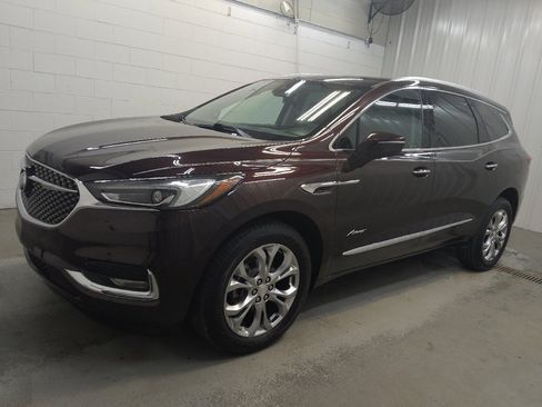 Used 2020 Buick Enclave Avenir w/ Avenir Technology Package AWD/4WD image 2