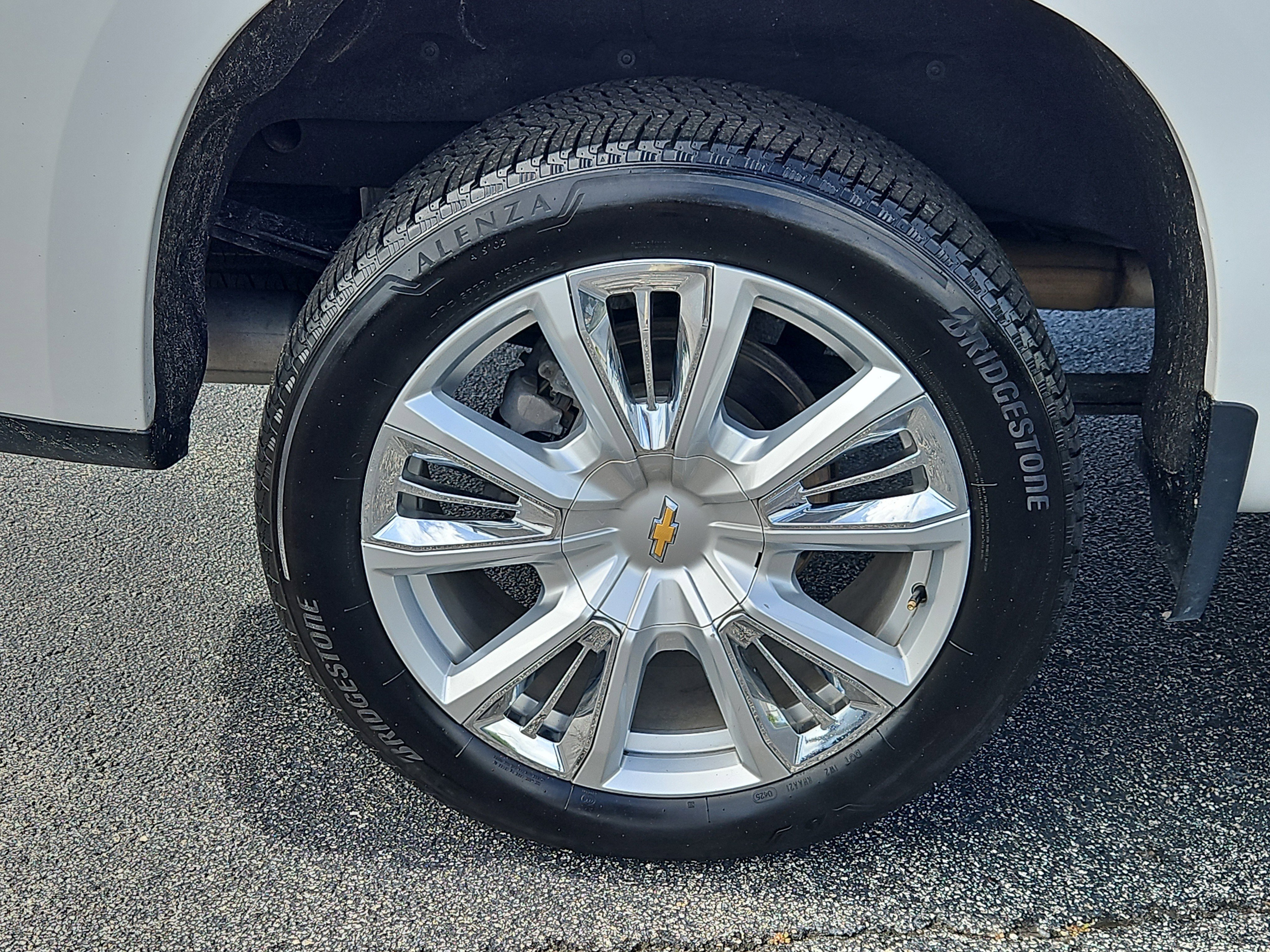 Certified 2023 Chevrolet Silverado 1500 High Country w/ High Country Premium Package AWD/4WD image 5