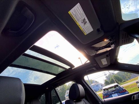 Used 2024 BMW X5 xDrive40i w/ Premium Package image 26