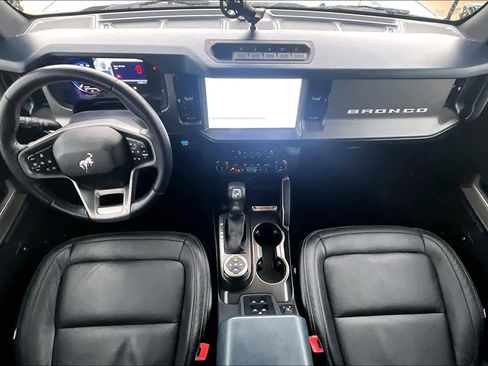 Used 2022 Ford Bronco Outer Banks w/ Sasquatch Package image 15