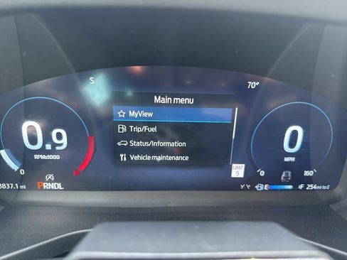 Used 2025 Ford Explorer ST-Line w/ ST-Line Street Pack AWD/4WD image 17