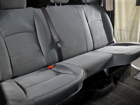 Used 2017 RAM 2500 Tradesman w/ Chrome Appearance Group image 28