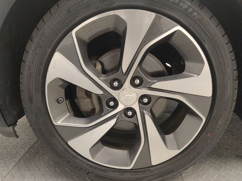 Used 2017 Chevrolet Sonic Premier FWD image 31