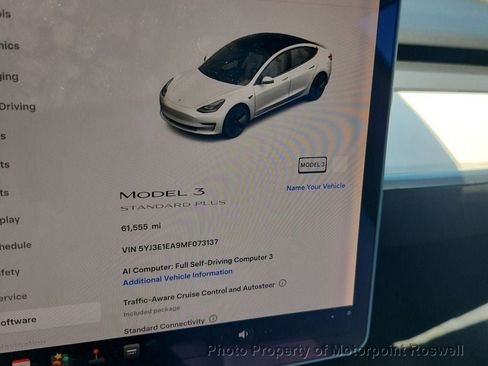 Used 2021 Tesla Model 3 Standard Range Plus RWD image 3