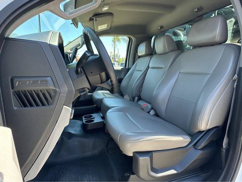 Used 2018 Ford F150 XL w/ Equipment Group 101A Mid RWD image 8