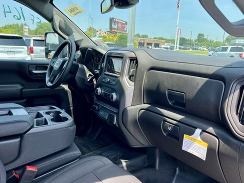 New 2025 GMC Sierra 2500 Pro w/ Convenience Package image 31