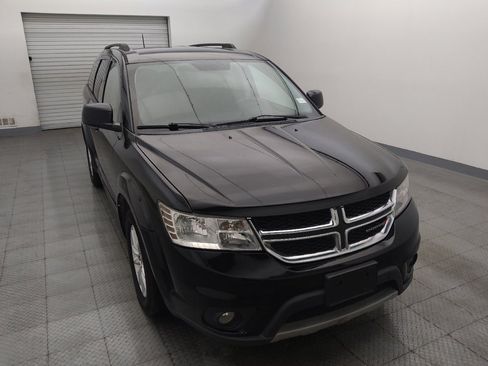 Used 2017 Dodge Journey SXT w/ Premium Group FWD image 14