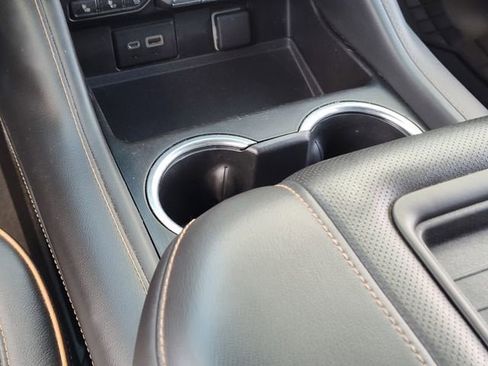 Used 2021 GMC Yukon XL AT4 w/ AT4 Premium Package image 24