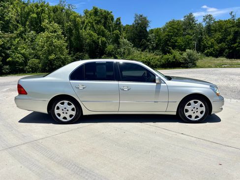 Used 2003 Lexus LS 430 RWD image 7