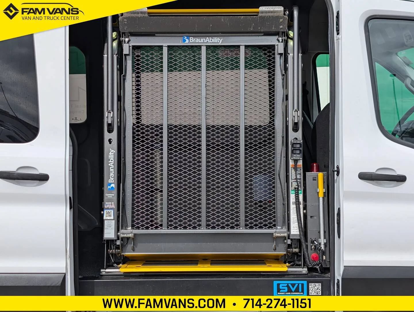 Used 2023 Ford Transit 150 Medium Roof RWD image 4